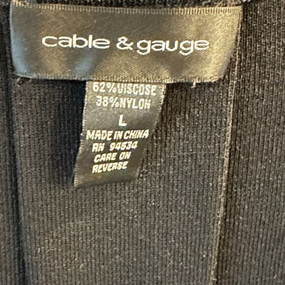 Cable & Gauge Women Black Round Neck Crop Double Button Cardigan Sz Large - Picture 3 of 4